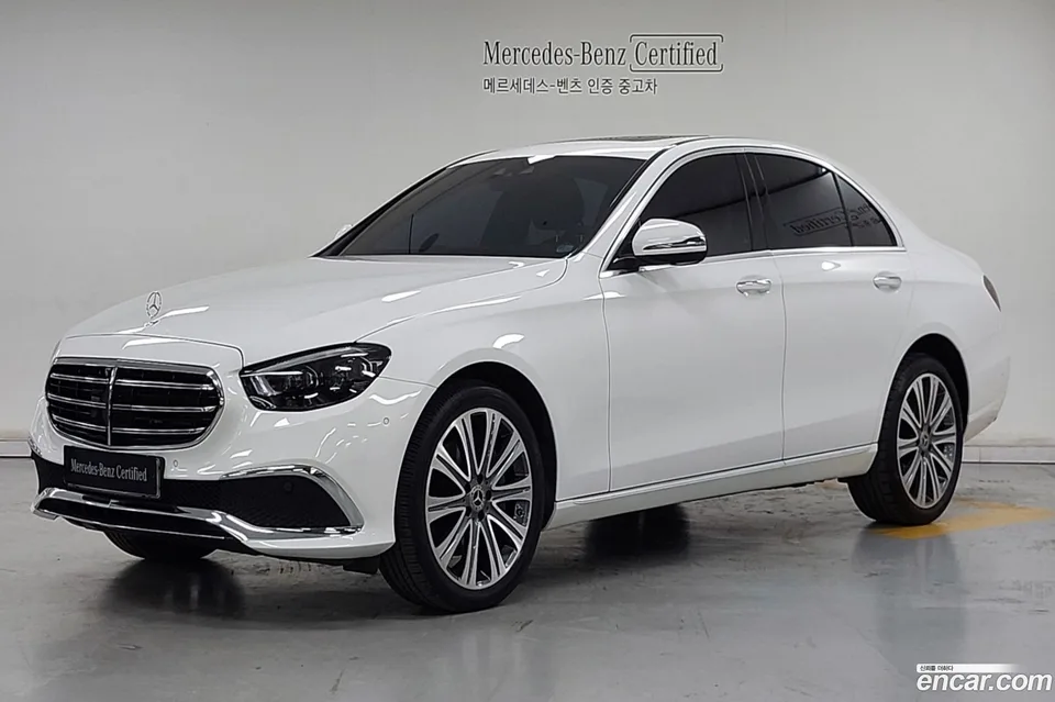 Mercedes-Benz E-Class 2023