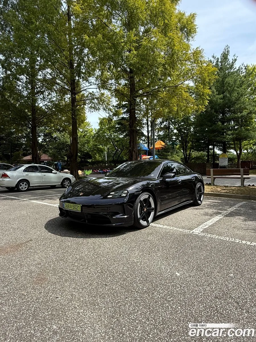 Porsche Taycan 2026