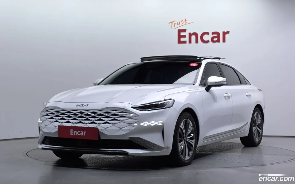 Kia K8 Hybrid 2023