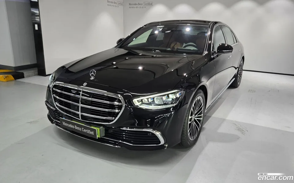 Mercedes-Benz S-Class 2025