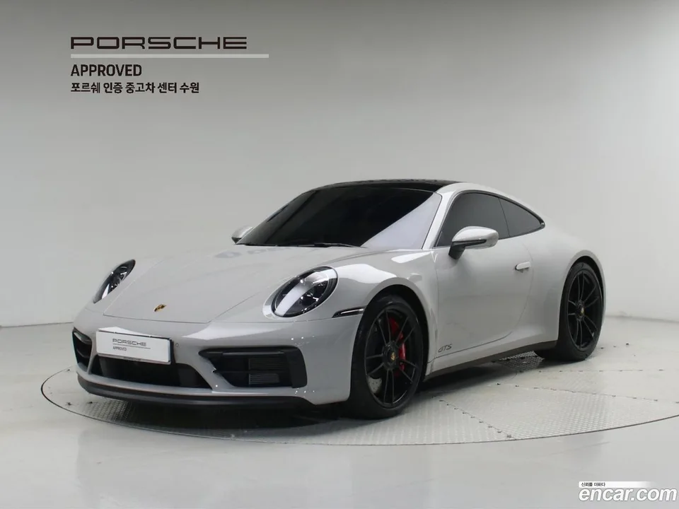 Porsche 911 (992) 2024