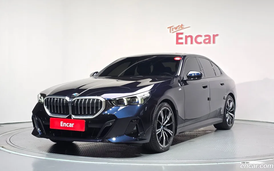 BMW 5 Series 2024