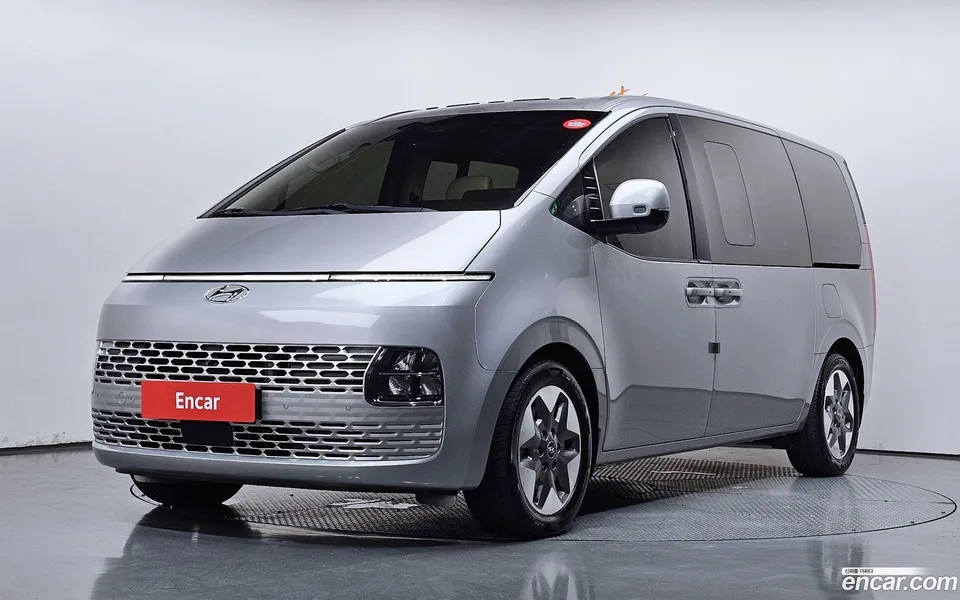 Hyundai Staria 2023