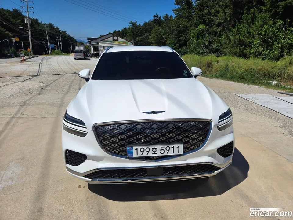 Genesis GV70 2025