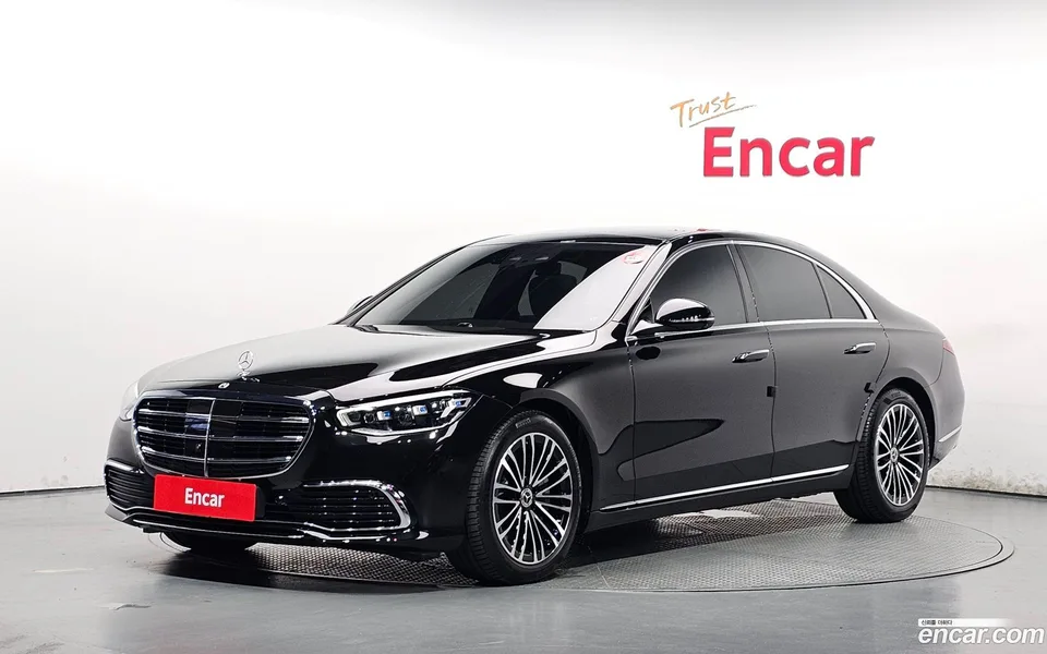 Mercedes-Benz S-Class 2024