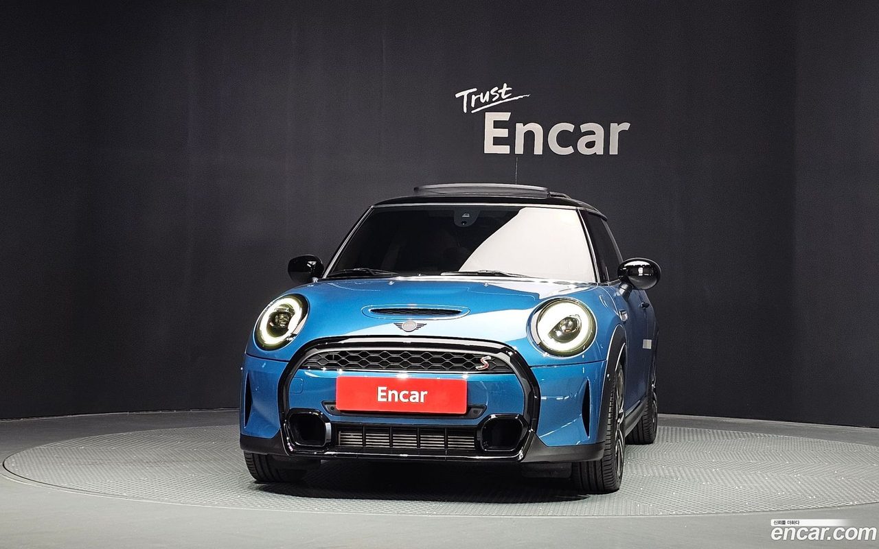 MINI Cooper S 2023 — 3