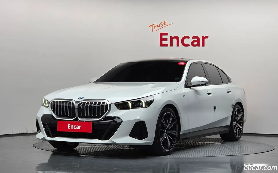 BMW 5 Series 2025