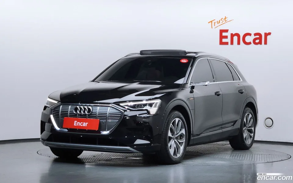 Audi e-tron 2023