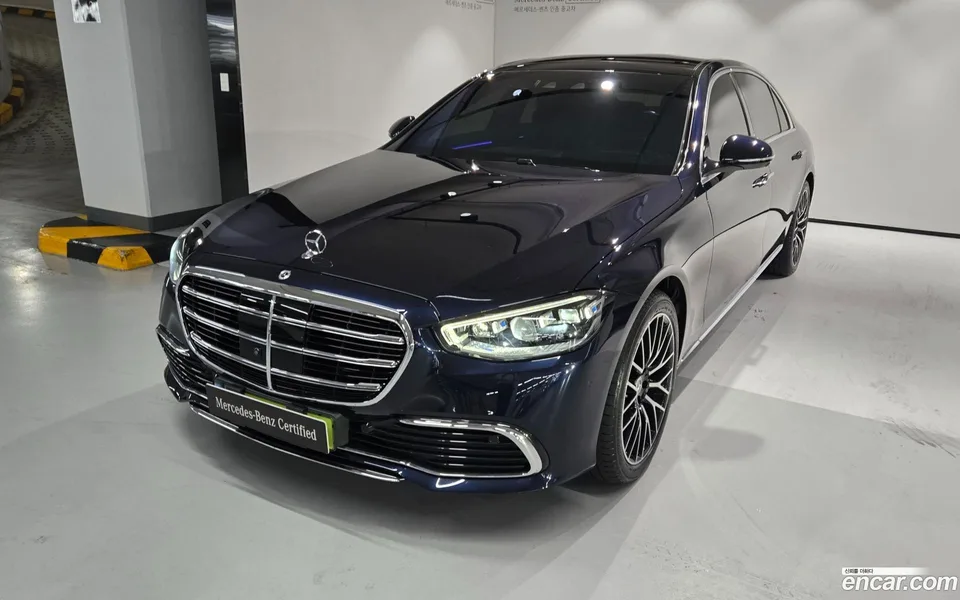 Mercedes-Benz S-Class 2025