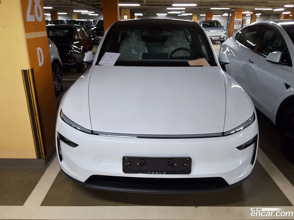 Tesla Model Y 2026