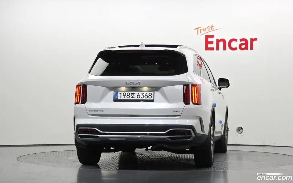 Kia Sorento HEV 1.6 2WD 2023 — миниатюра 4