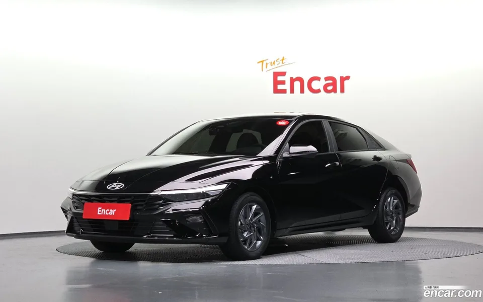 Hyundai Avante CN7 Hybrid 2025