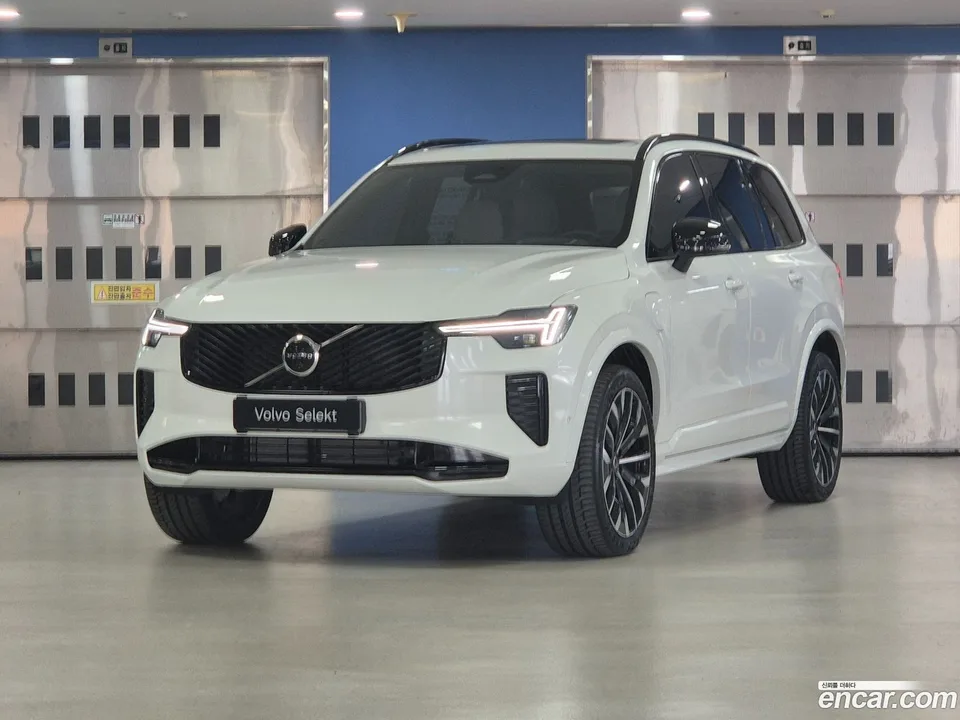 Volvo XC90 2025