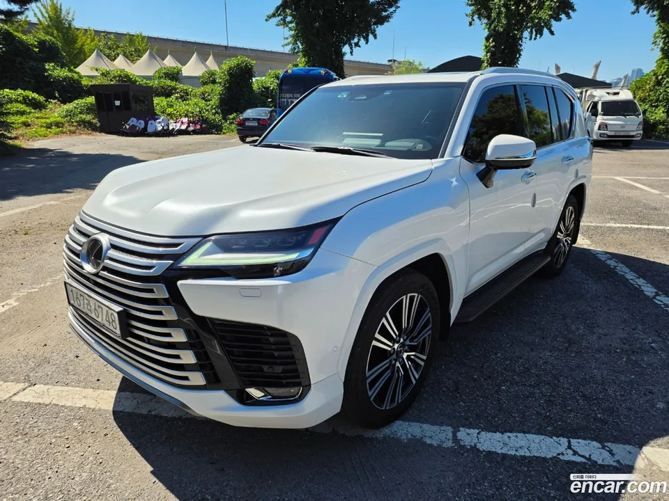 Lexus LX 2025
