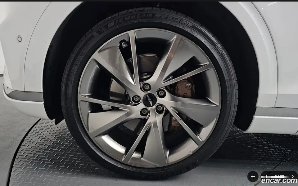 Genesis GV70 3.5T AWD 2024 — миниатюра 2