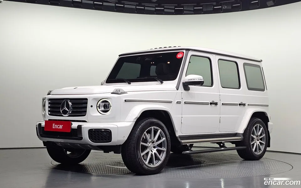 Mercedes-Benz G-Class 2024