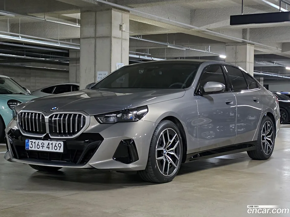 BMW 5 Series 2026