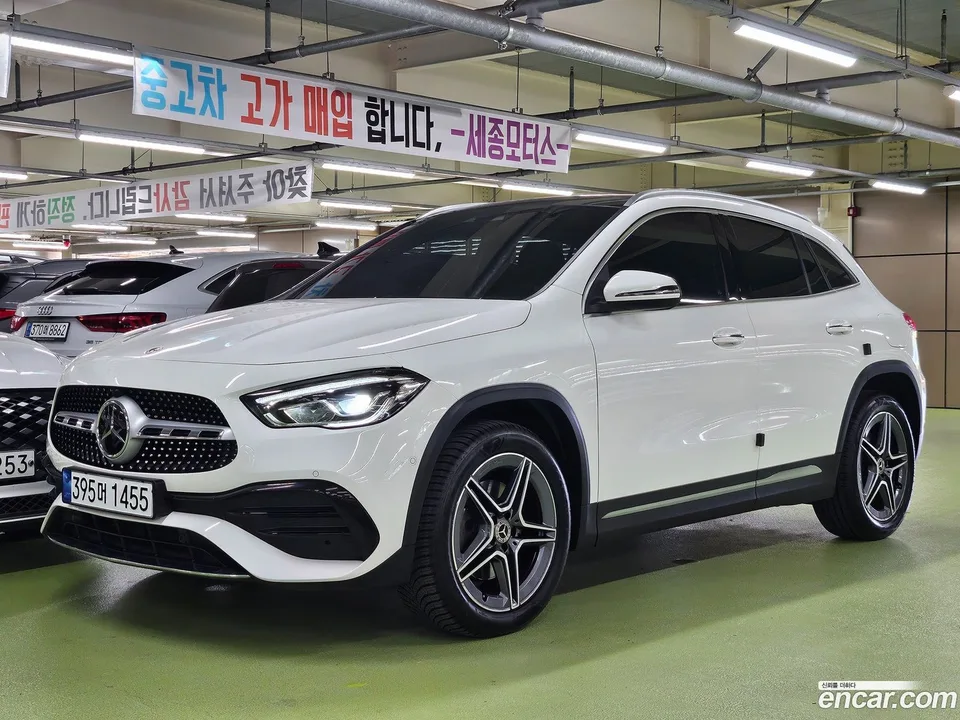 Mercedes-Benz GLA-Class 2023