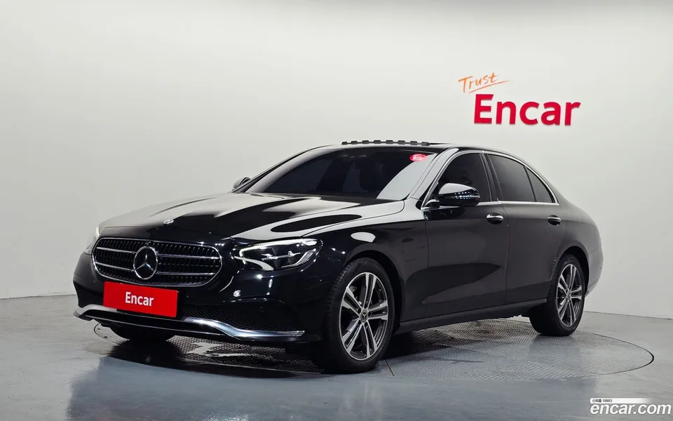 Mercedes-Benz E-Class 2023