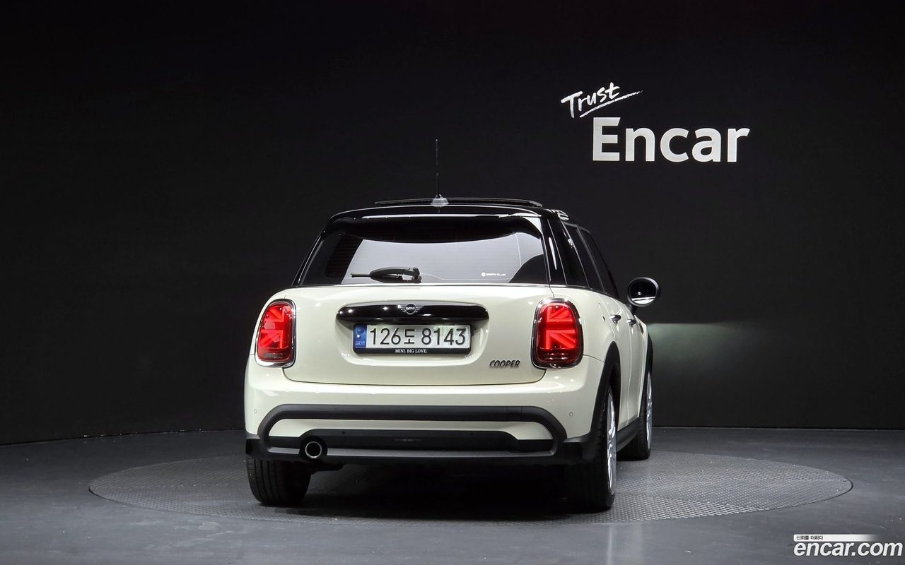 MINI Cooper 2022 — 4