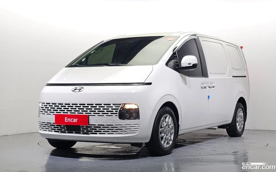 Hyundai Staria 2024