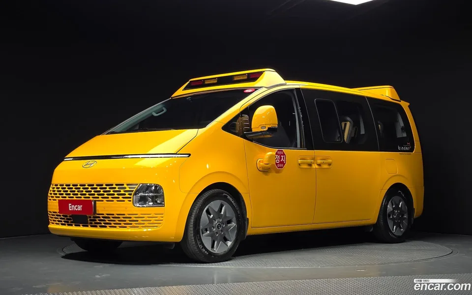 Hyundai Staria 2025