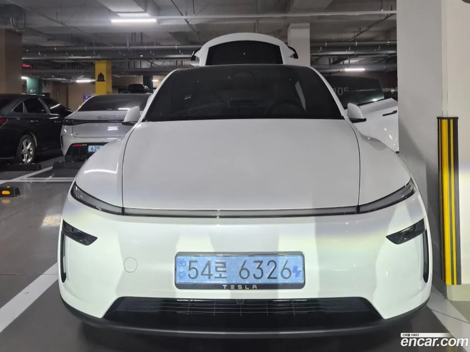 Tesla Model Y 2026