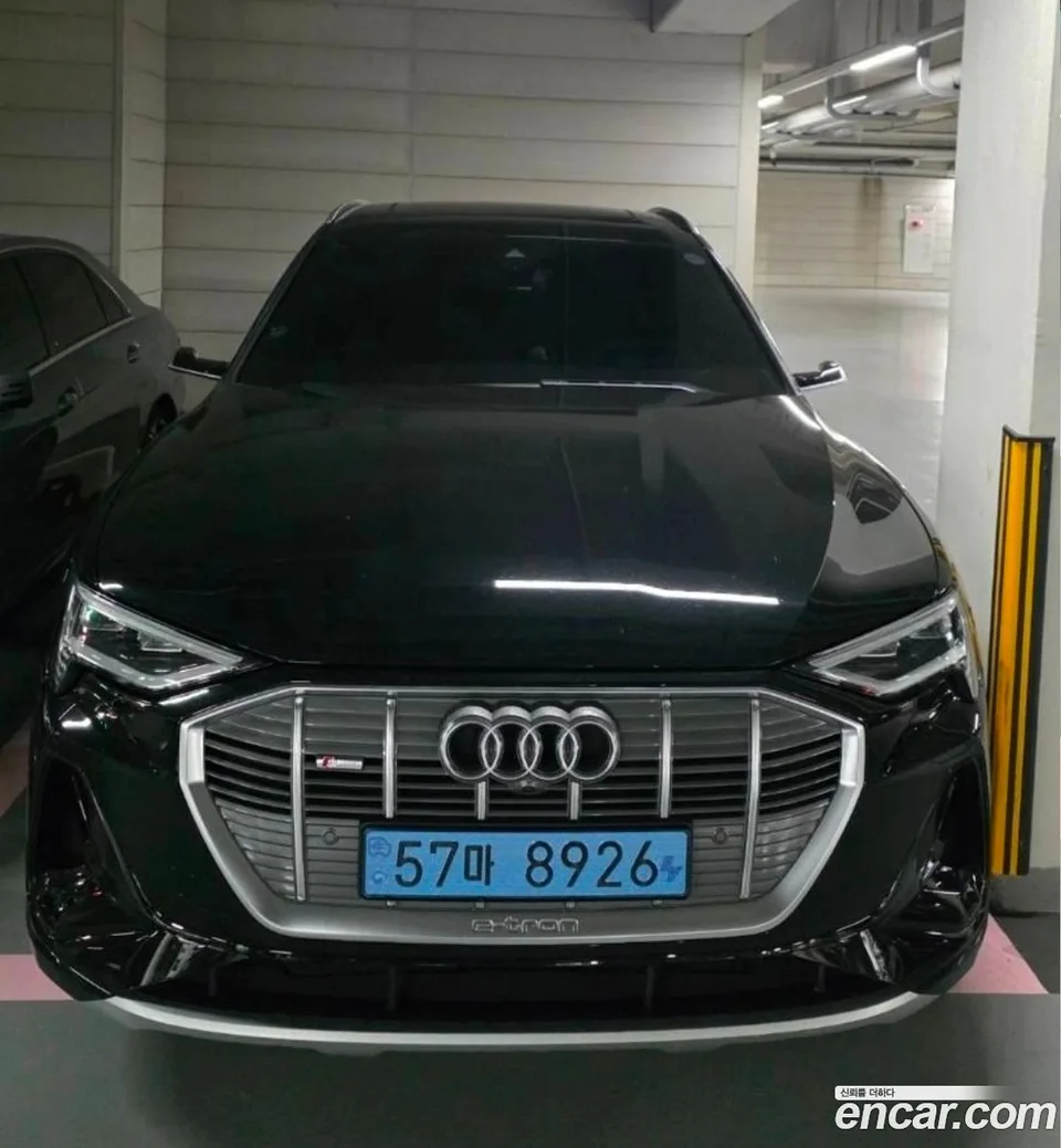 Audi e-tron 2022