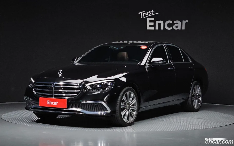 Mercedes-Benz E-Class 2023