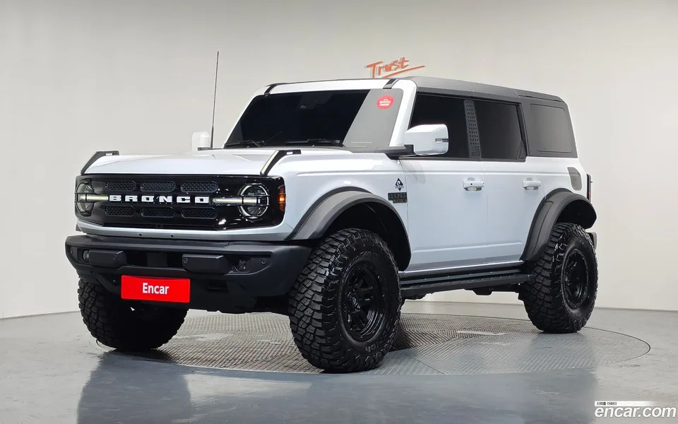 Ford Bronco 2023