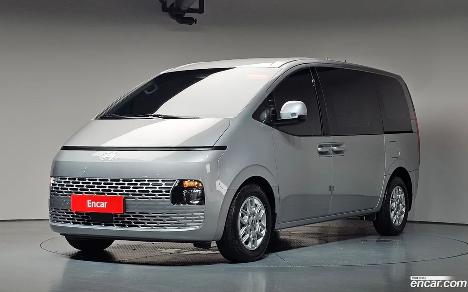 Hyundai Staria 2024