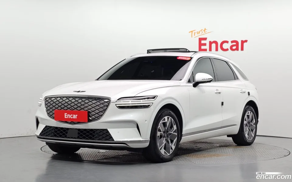 Genesis Electrified GV70 e-AWD 2022 — фото 1, купить с доставкой в Москву