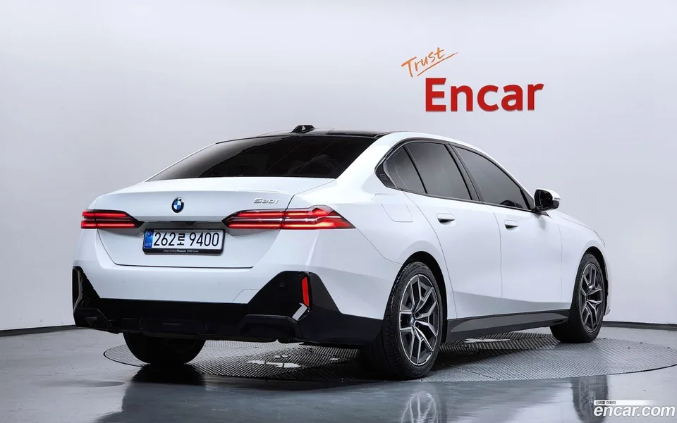 BMW 5 Series 2025