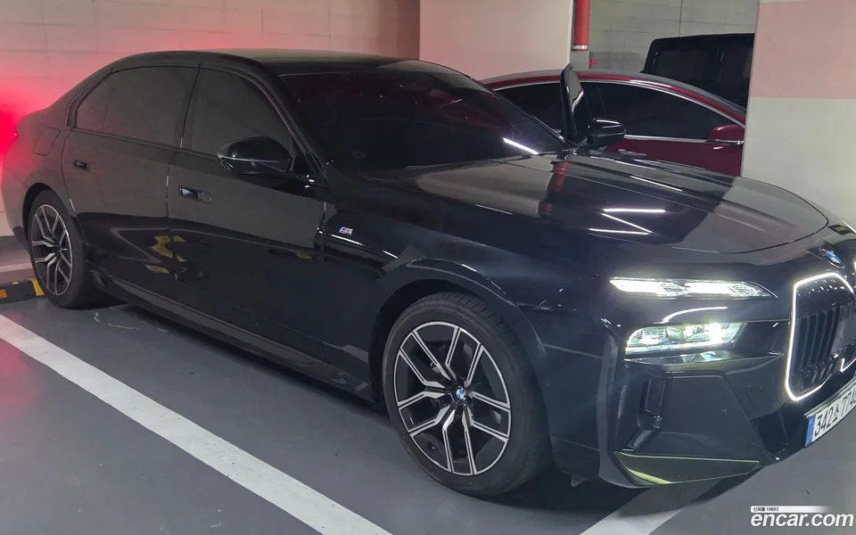 BMW 7 Series 2025