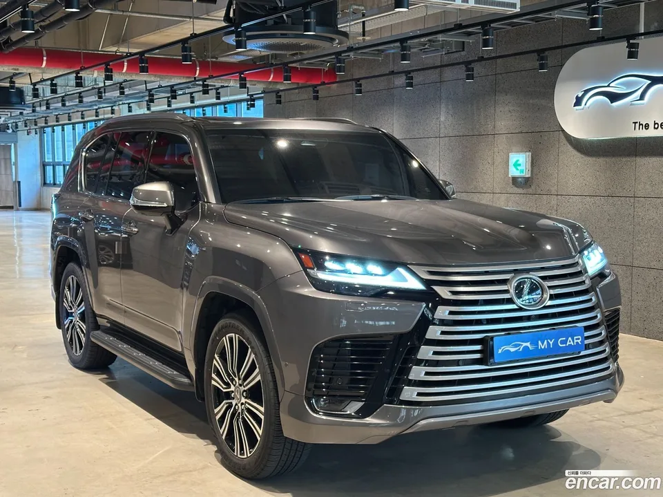 Lexus LX 2025