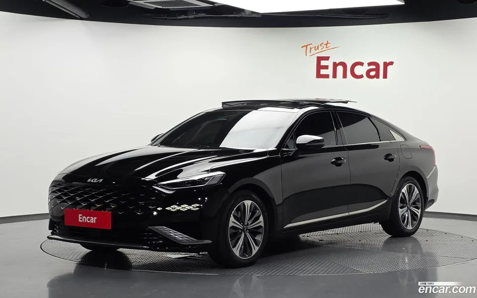 Kia K8 Hybrid 2023