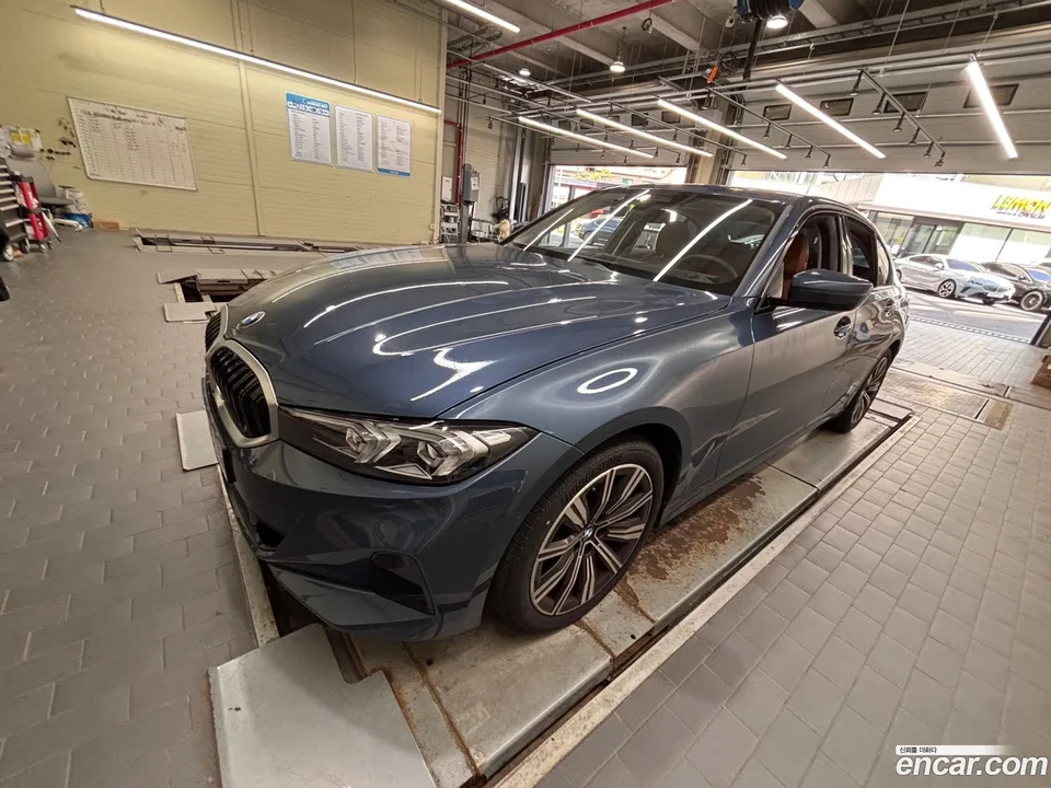 BMW 3 Series 2025