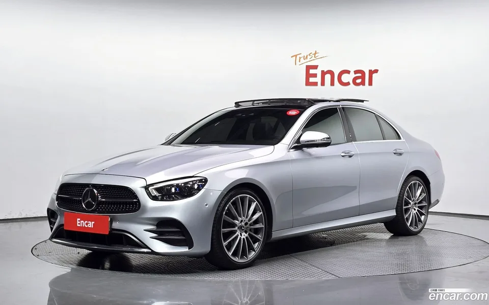 Mercedes-Benz E-Class 2022