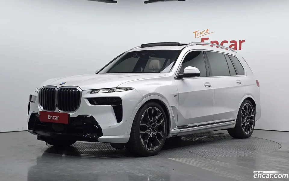 BMW X7 2025
