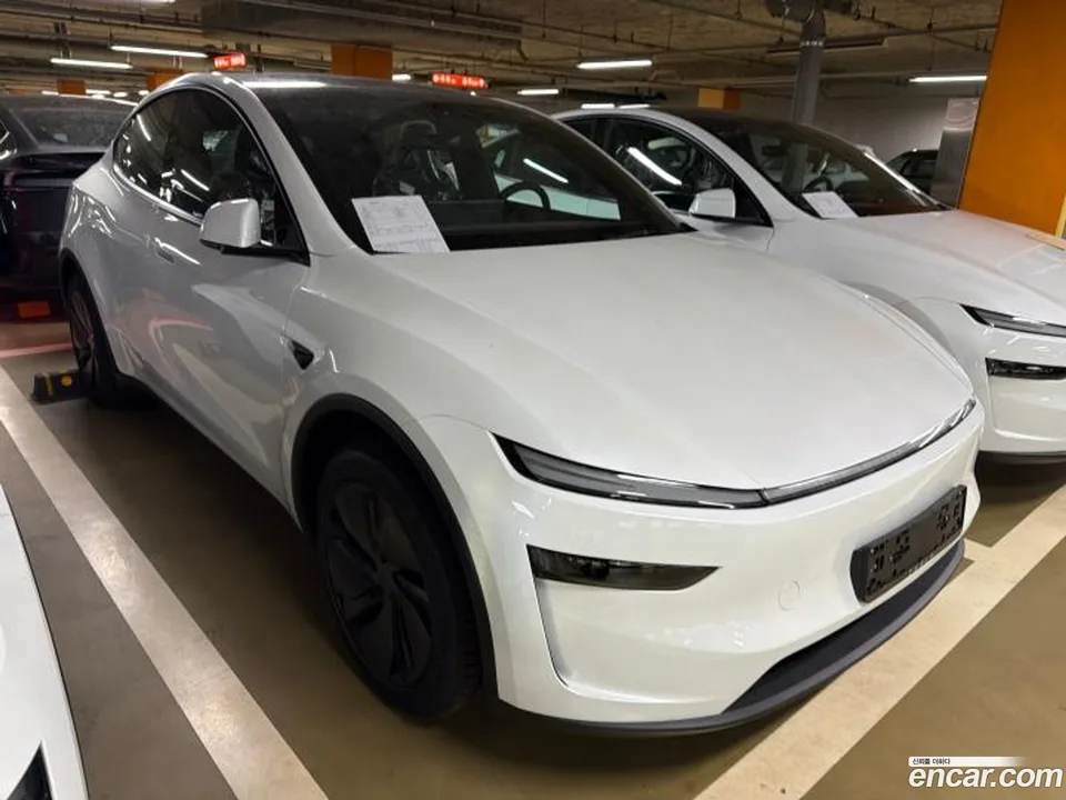 Tesla Model Y 2026