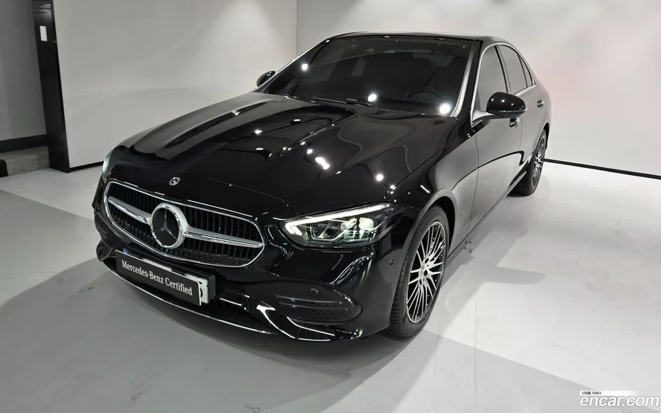 Mercedes-Benz C-Class 2025
