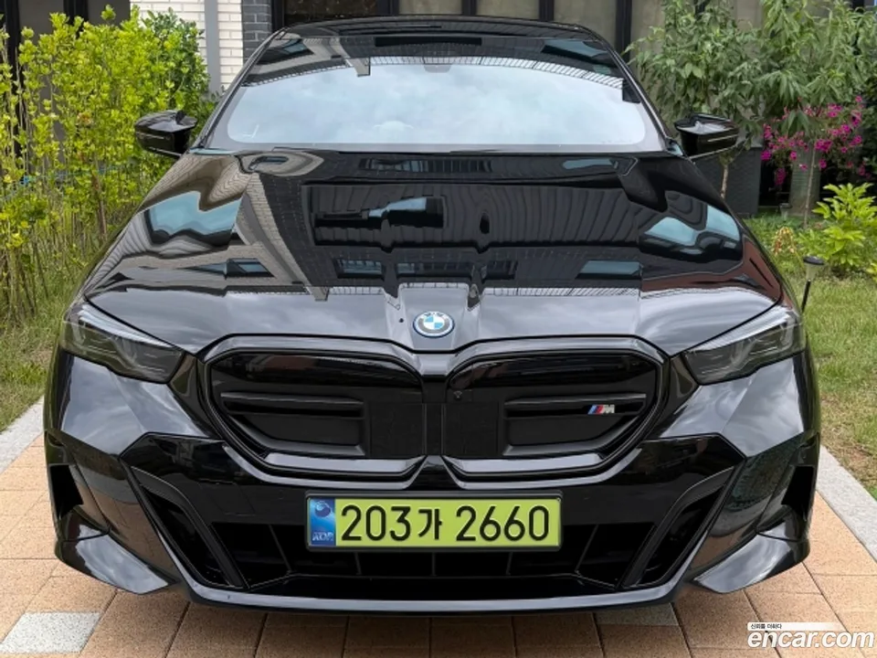 BMW i5 2025