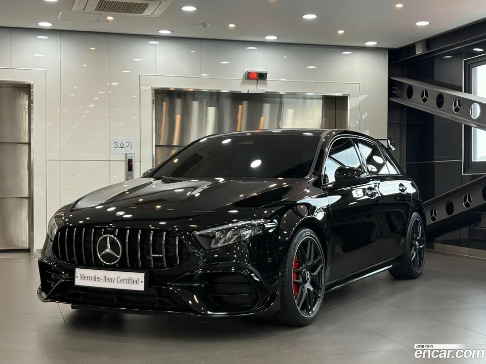 Mercedes-Benz A-Class AMG A45 S 4MATIC+ 2026 — фото 1, купить с доставкой в Москву