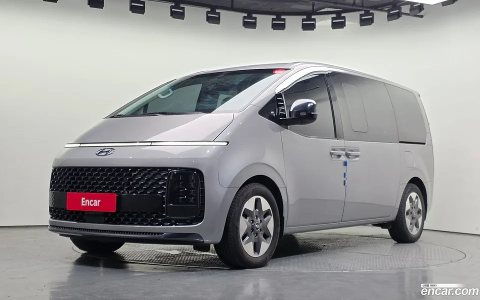 Hyundai Staria 2023
