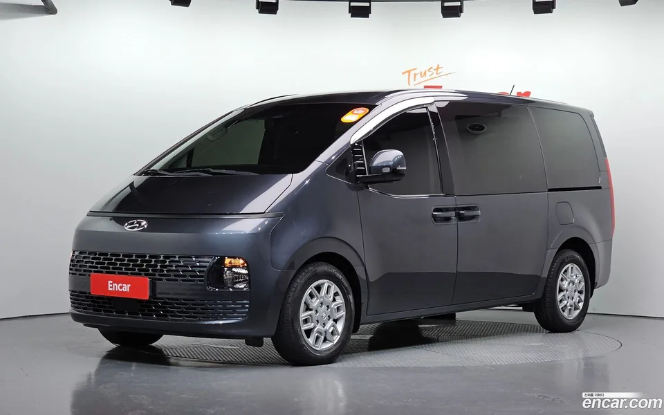 Hyundai Staria 2022