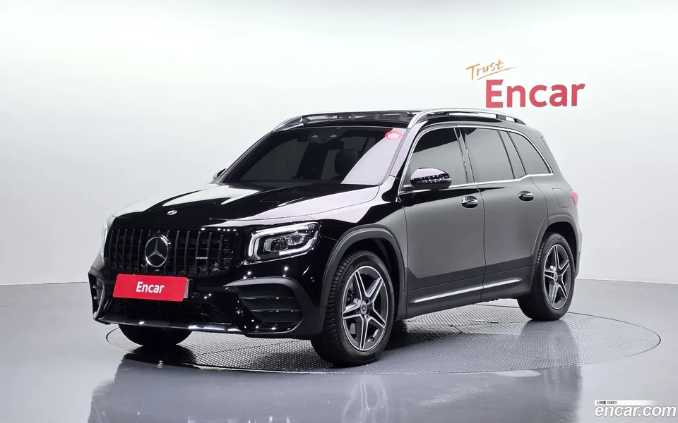 Mercedes-Benz GLB-Class 2023