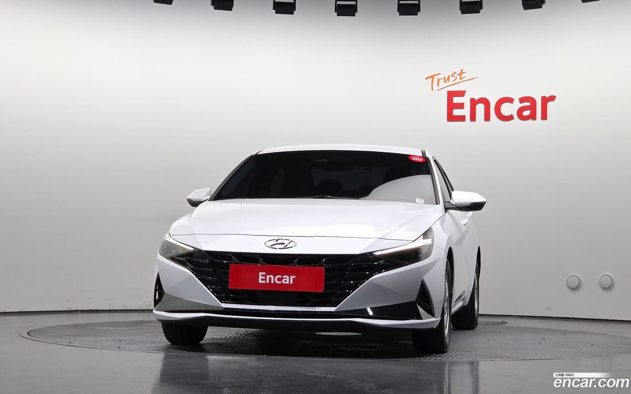 Hyundai Avante 2022 — 3