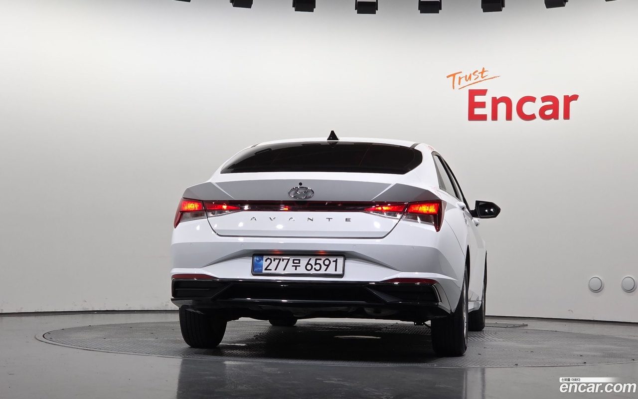 Hyundai Avante 2022 — 4