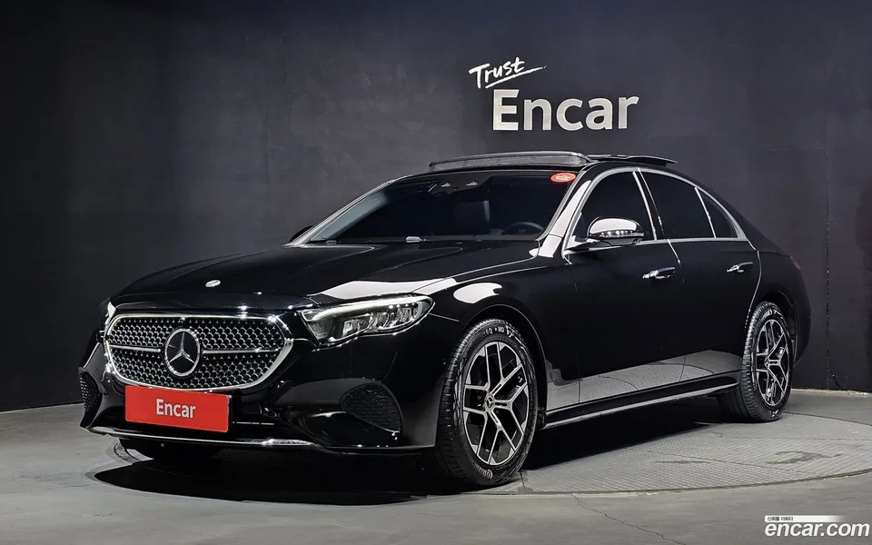 Mercedes-Benz E-Class 2025