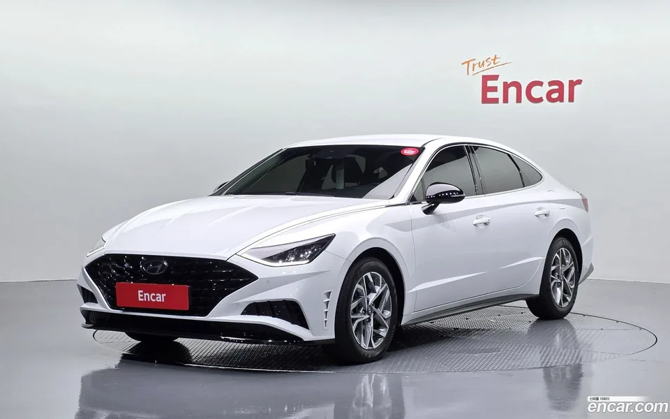 Hyundai Sonata 2.0 2022 — фото 1, купить с доставкой в Москву